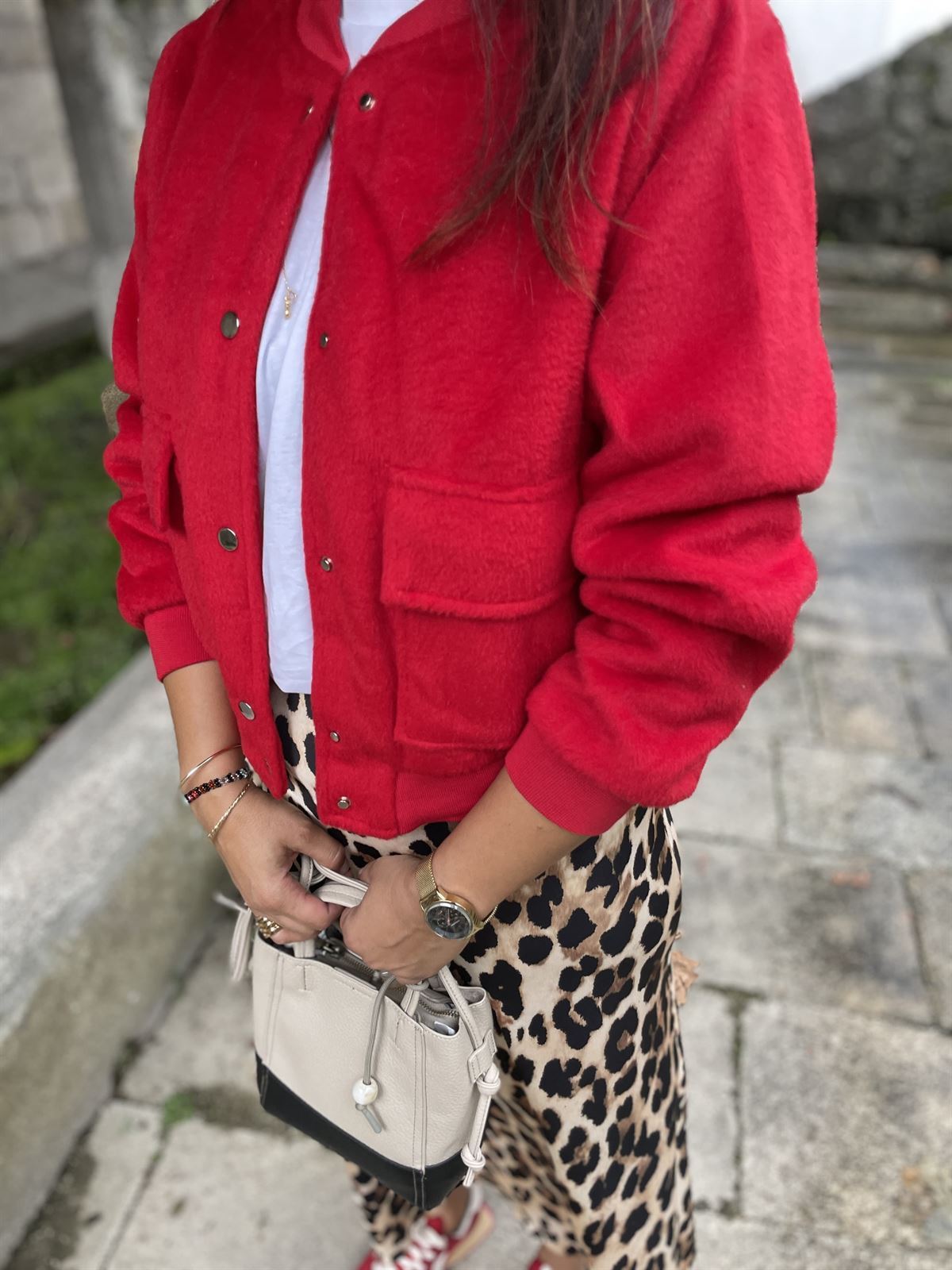 Chaqueta bomber roja. - Imagen 2