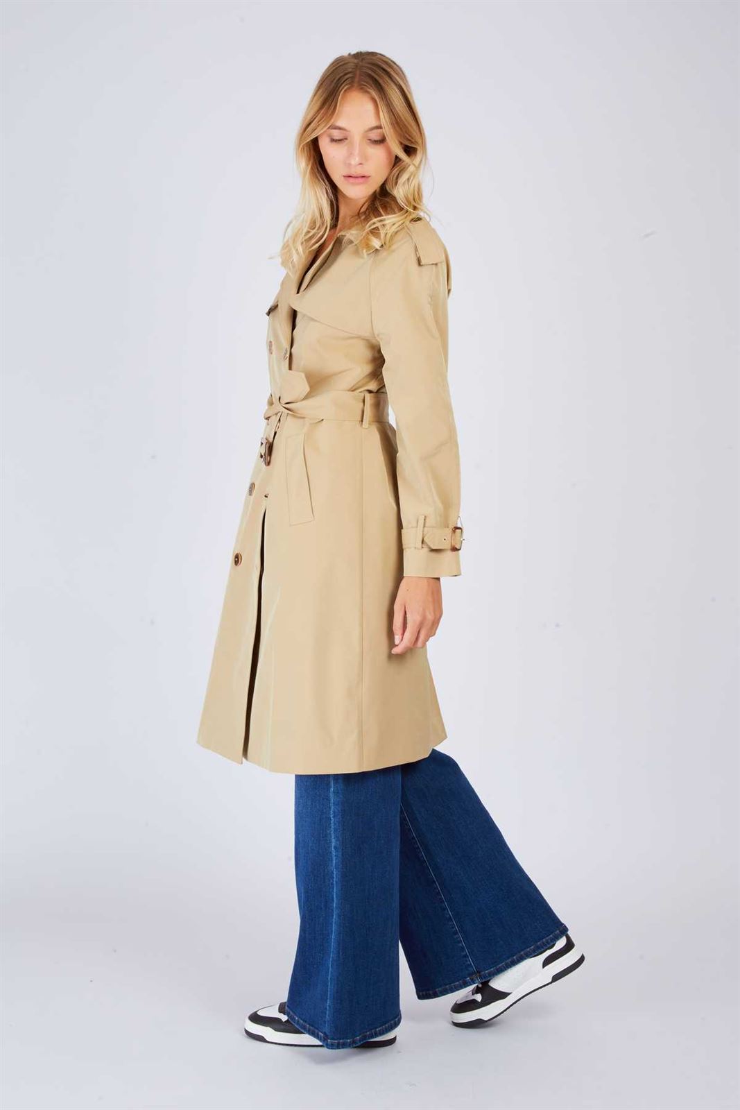 Gabardina Derhy Uliana color beige - Imagen 3