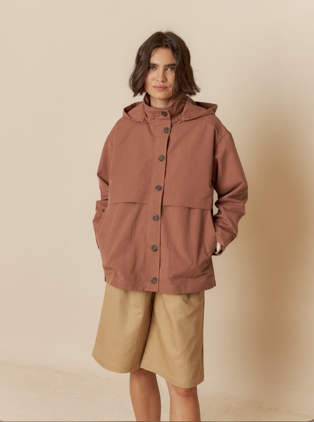 Gabardina Indi & Cold water repellent chocolate - Imagen 1