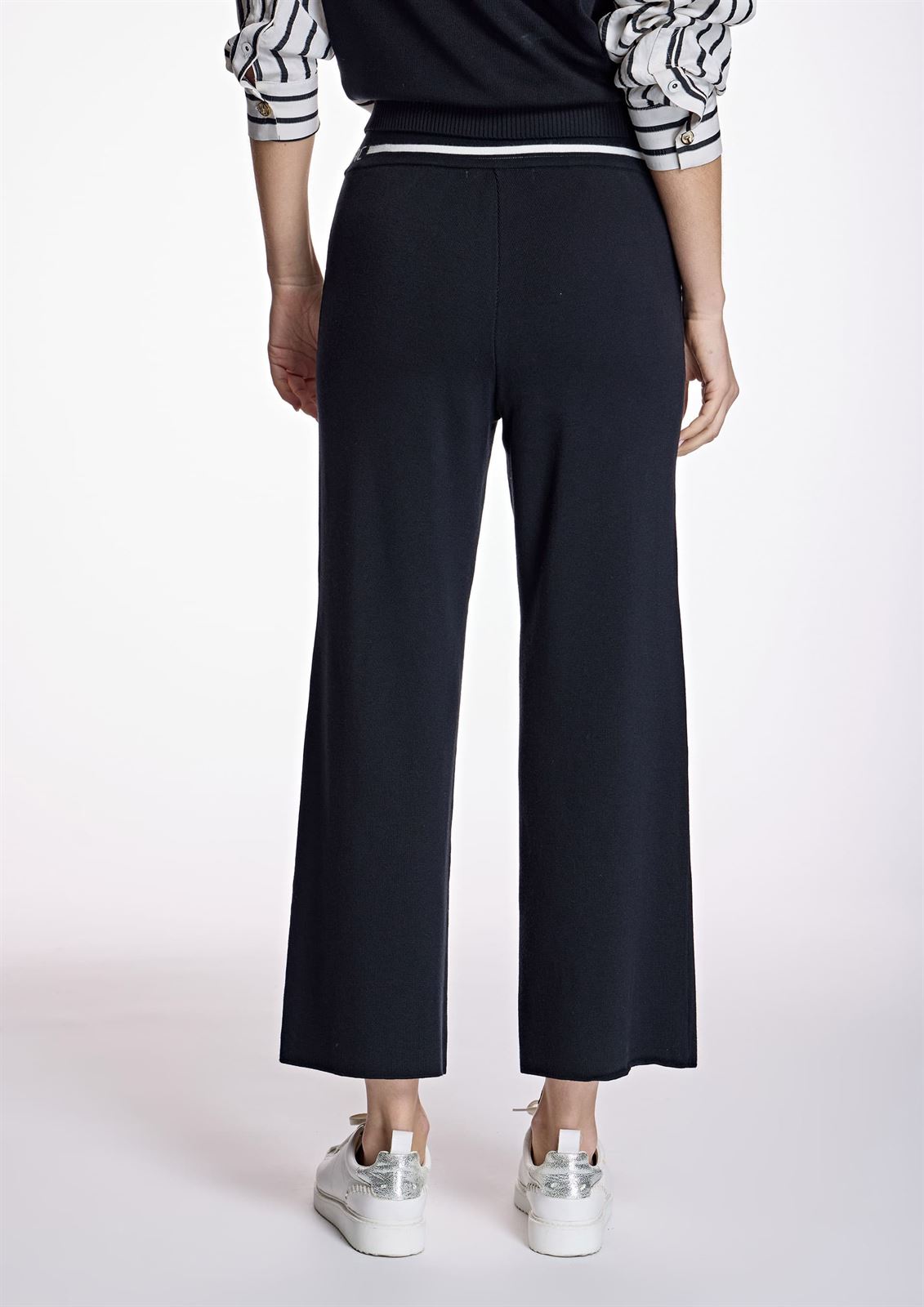 Pantalón Alba Conde culotte punto negro - Imagen 3