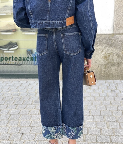 Pantalón Rinascimento vaquero dobladillo tapizado azul - Imagen 2