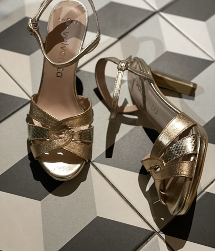 Sandalia Angari 50412 - MT KITTEN 3 TONOS METALIZADOS OROS - Imagen 2