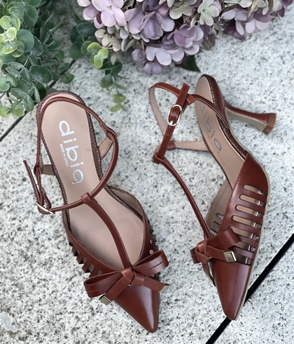 Stiletto tacón Dibia by Ezzio 56060 ante piel marrón - Imagen 2