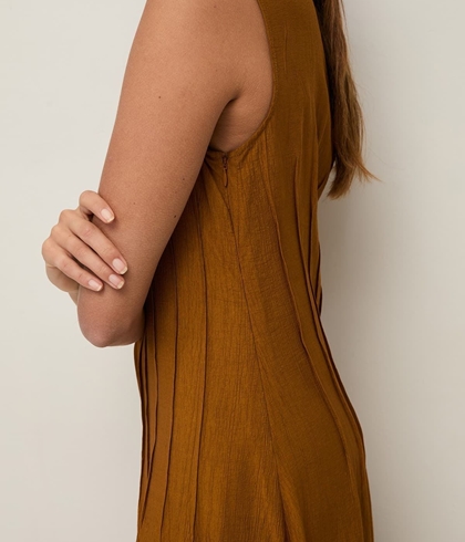 Vestido Yerse 44822 PICO LARGO PLISADO Ocre - Imagen 2